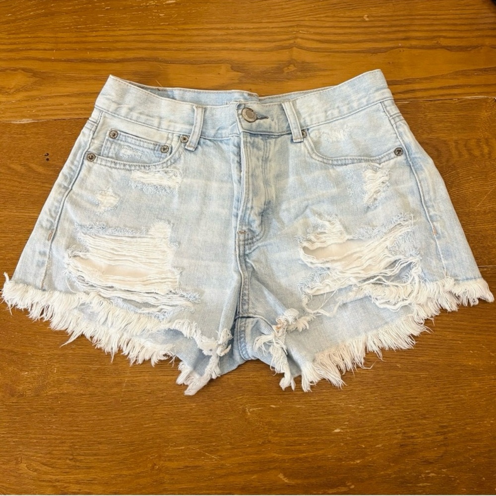 American eagle Distressed shorts(6)